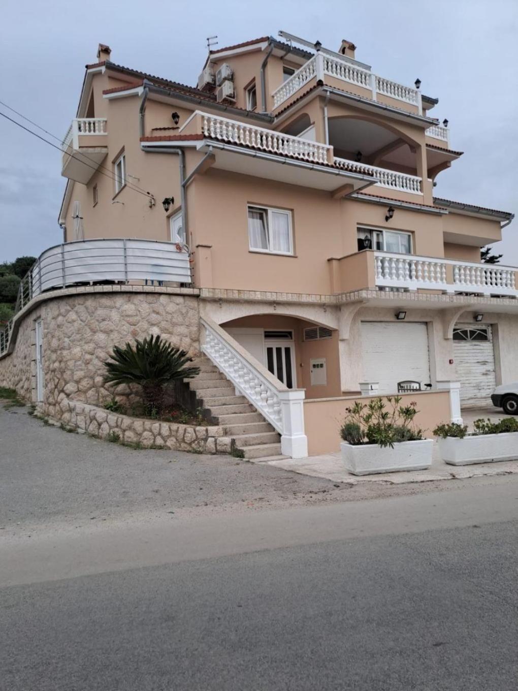 Apartments Mig - With Beautiful Garden Supetarska Draga Luaran gambar