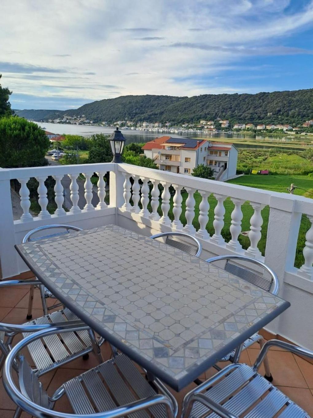 Apartments Mig - With Beautiful Garden Supetarska Draga Luaran gambar