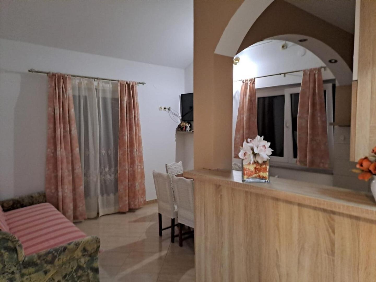 Apartments Mig - With Beautiful Garden Supetarska Draga Luaran gambar