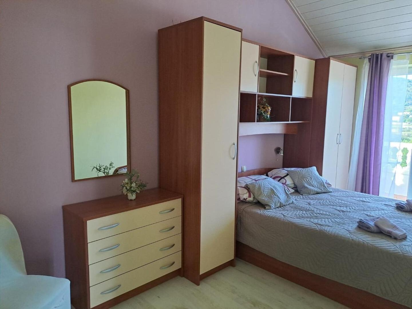 Apartments Mig - With Beautiful Garden Supetarska Draga Luaran gambar